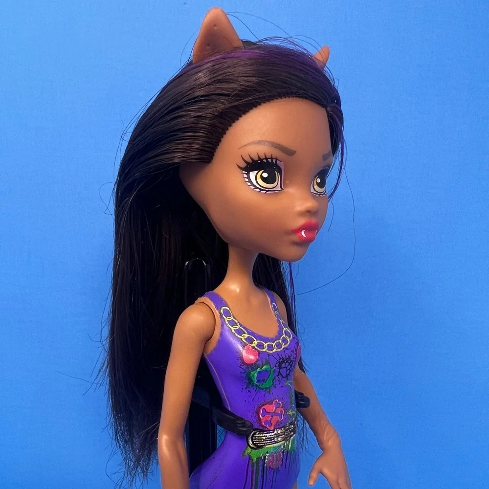 Monster High Clawdeen Wolf‎ Swim Class Werewolf Doll 2017 Purple Swimsuit